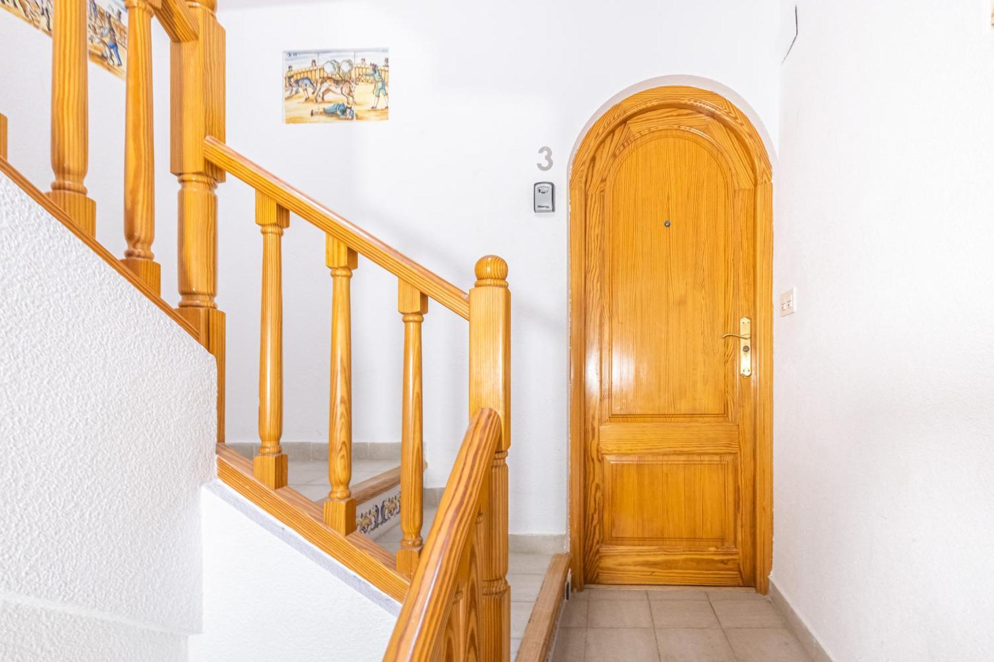 Apartamentos El Castell Benidorm Old-Town Exterior photo